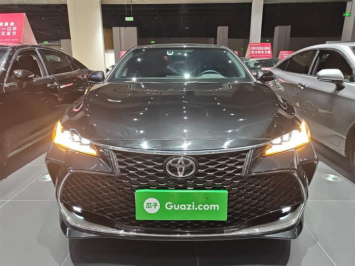 Фото 3 - Toyota Avalon