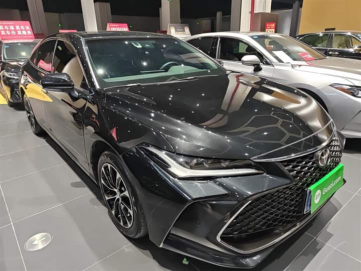 Фото 4 - Toyota Avalon