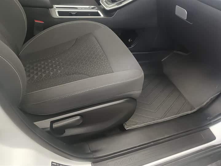 Фото 8 - Haval M6