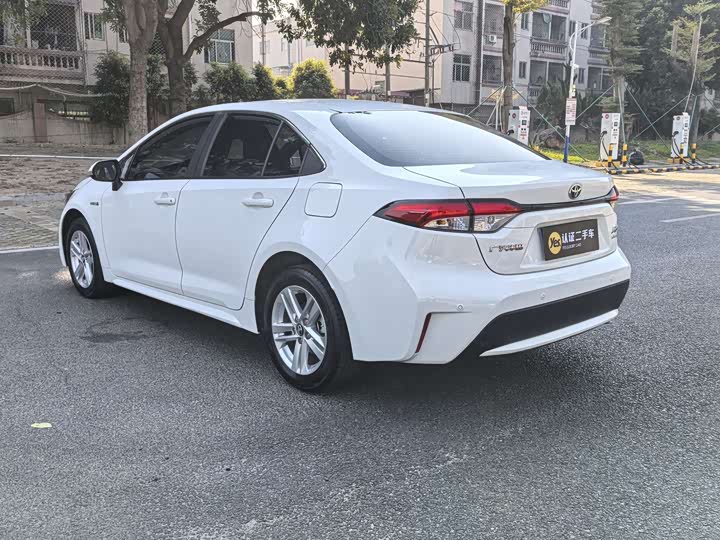 Фото 5 - Toyota Levin