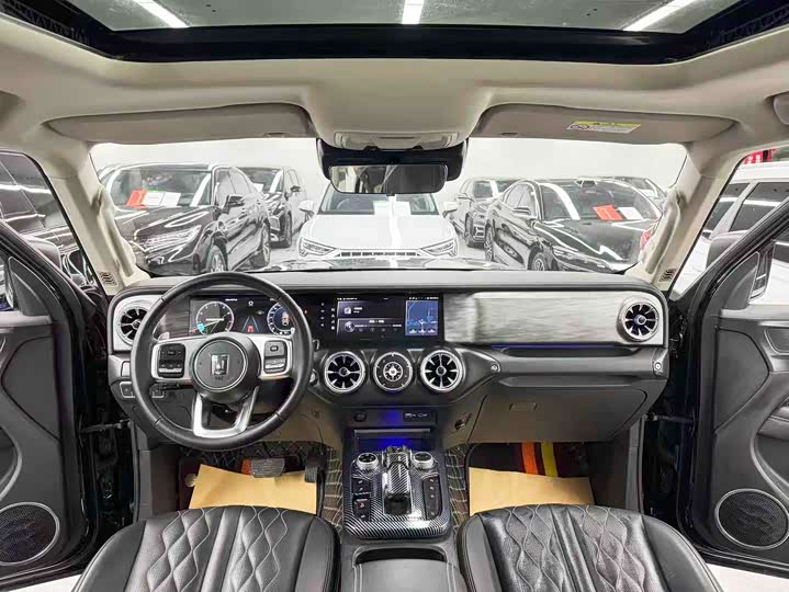 Фото 9 - Tank 300