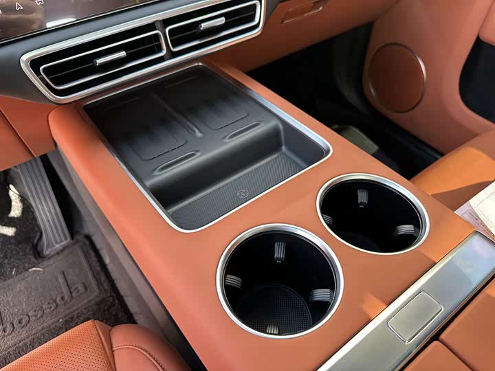 Фото 4 - LiXiang L9