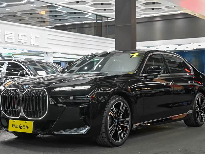 Фото 1 - BMW 7 Series