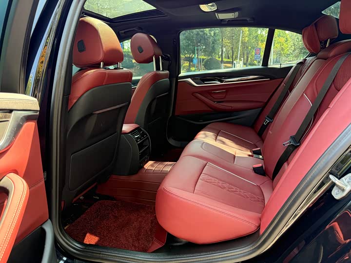 Фото 7 - BMW 5 Series