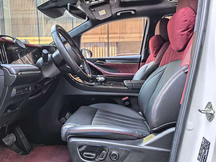 Фото 8 - GAC Trumpchi M8