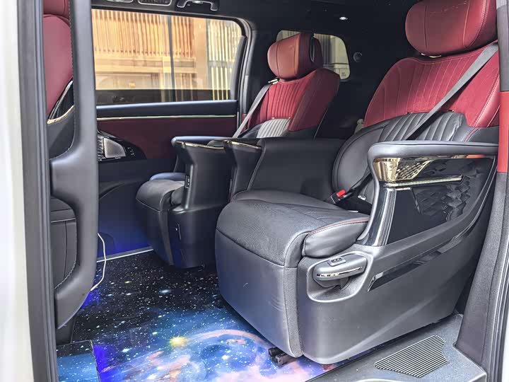 Фото 9 - GAC Trumpchi M8