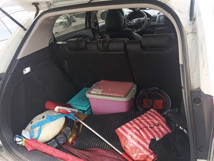 Фото 4 - Honda Vezel