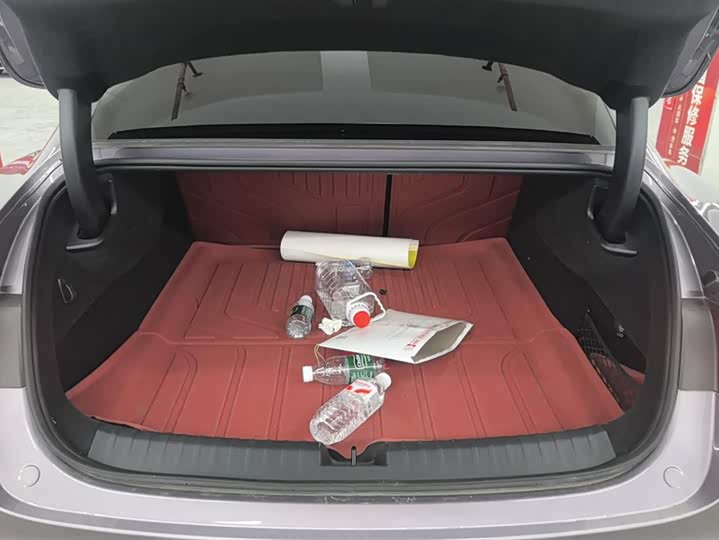 Фото 4 - Xiaomi SU7