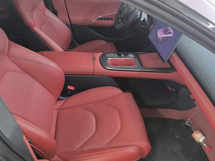 Фото 8 - Xiaomi SU7