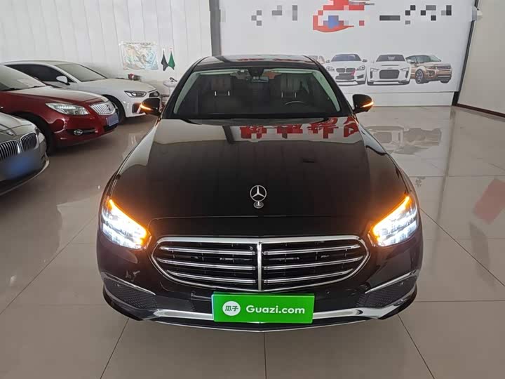 Photo 3 - Mercedes-Benz E-Class
