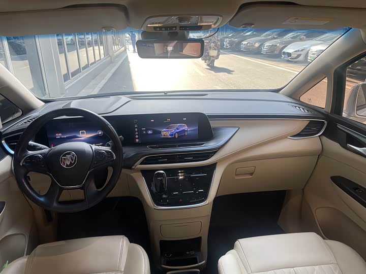 Фото 8 - Buick GL8 ES