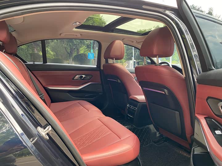 Фото 8 - BMW 3 Series