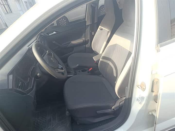 Фото 7 - Volkswagen Lavida