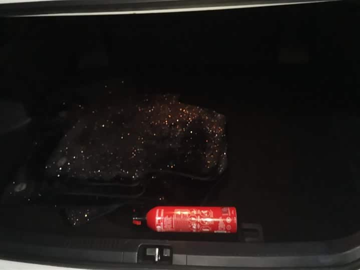 Фото 4 - Toyota Camry