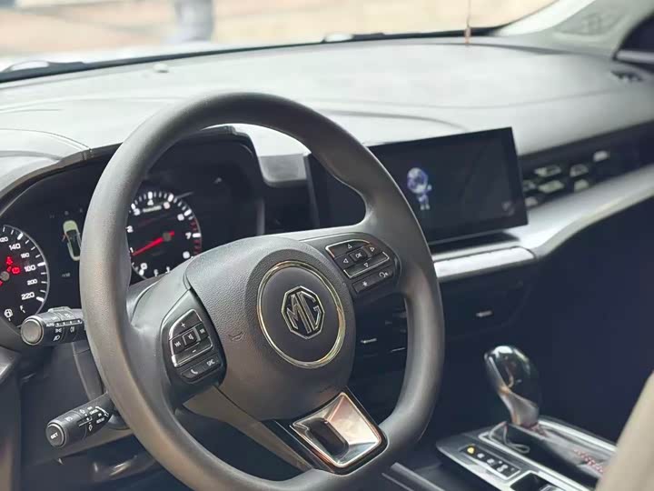 Фото 6 - MG Motor 5