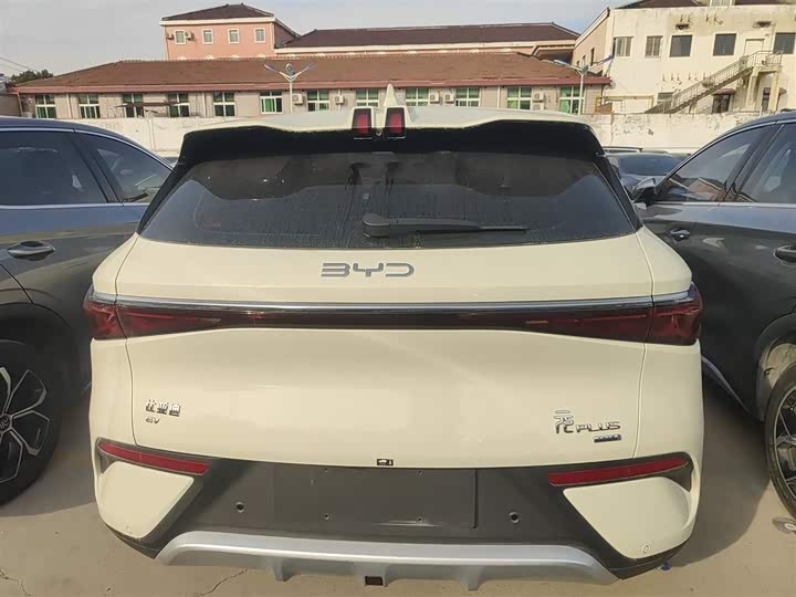 Фото 6 - BYD Yuan Plus