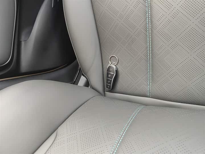 Фото 9 - BYD Yuan Plus