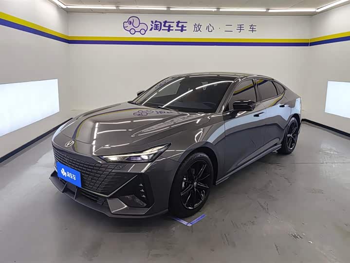 Фото 1 - Changan UNI-V