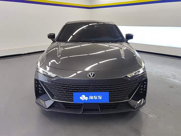 Фото 2 - Changan UNI-V