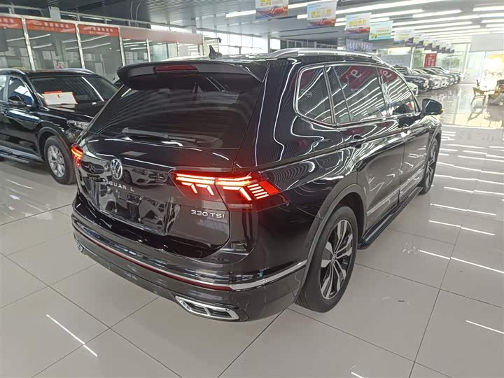 Фото 7 - Volkswagen Tiguan L Pro