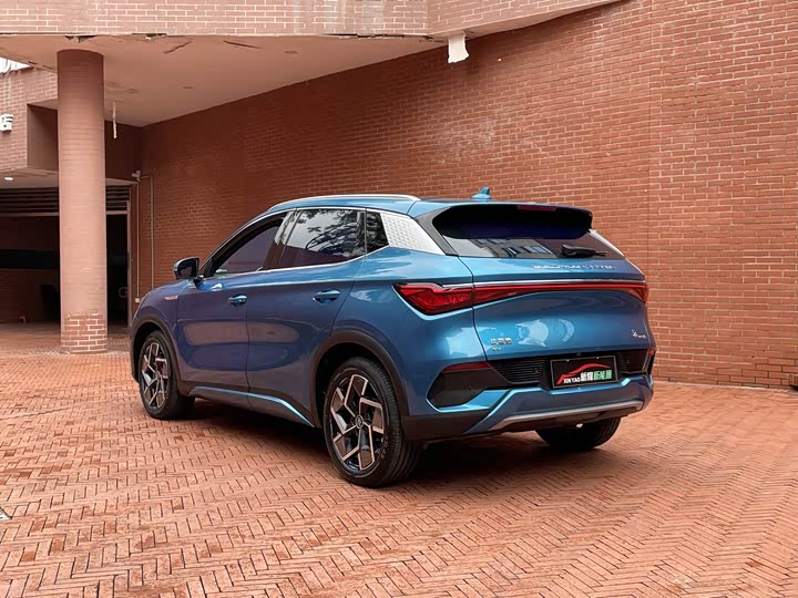 Фото 3 - BYD Yuan Plus