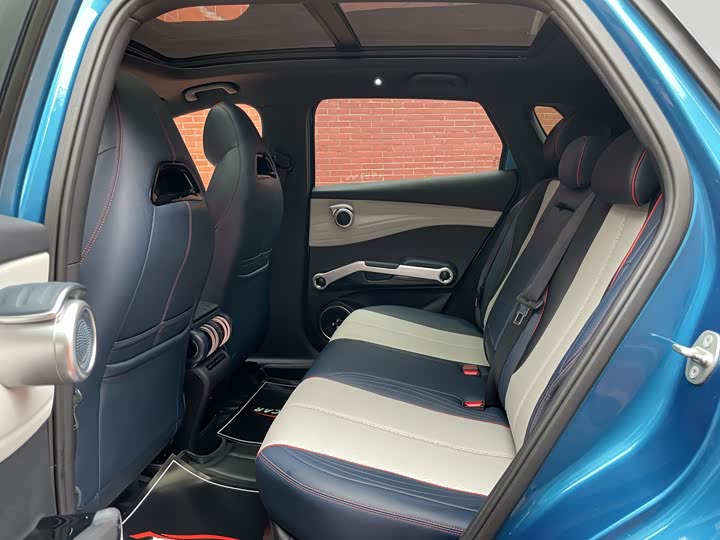 Фото 8 - BYD Yuan Plus