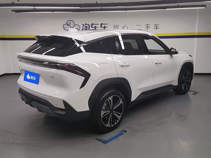 Фото 3 - Geely Galaxy L7