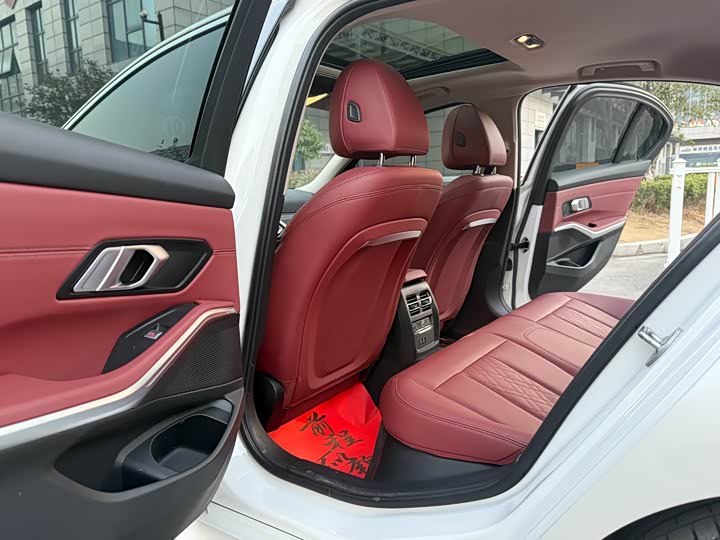 Фото 9 - BMW 3 Series