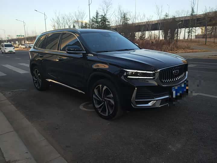 Фото 2 - Geely Monjaro