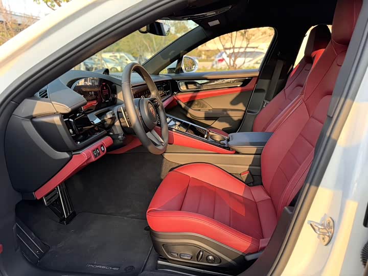 Фото 4 - Porsche Panamera