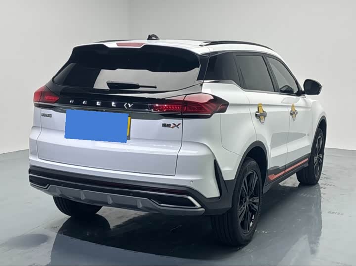 Фото 6 - Geely Atlas