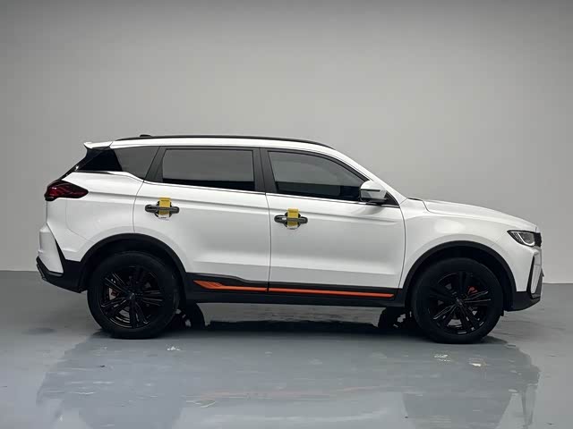 Фото 7 - Geely Atlas