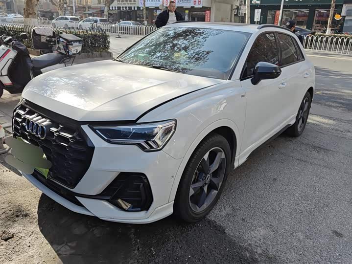 Фото 1 - Audi Q3