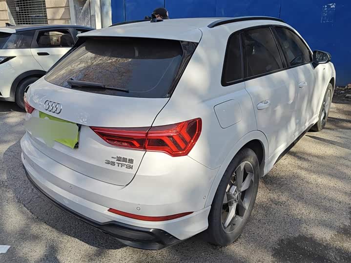 Фото 3 - Audi Q3