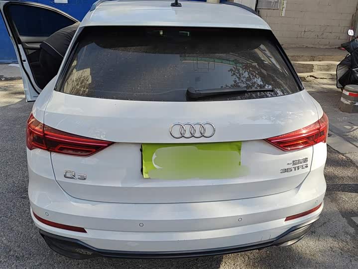 Фото 4 - Audi Q3