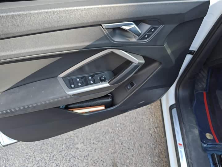 Фото 7 - Audi Q3