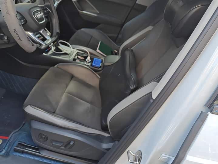 Фото 9 - Audi Q3