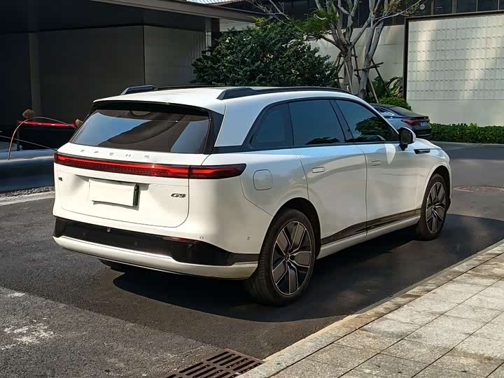 Фото 4 - XPeng G9