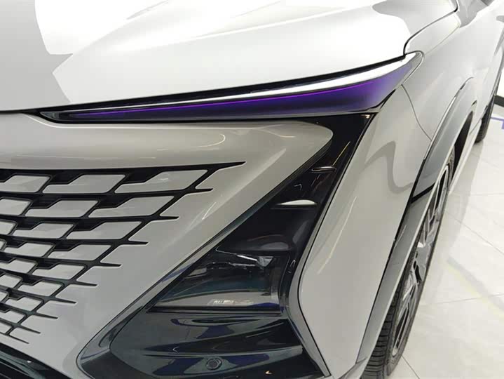 Фото 5 - Changan UNI-T