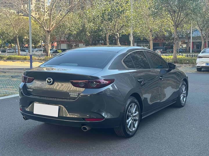 Фото 9 - Mazda 3 (Axela)