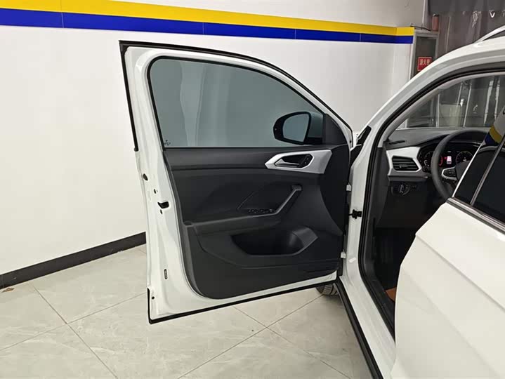 Фото 7 - Volkswagen Tacqua