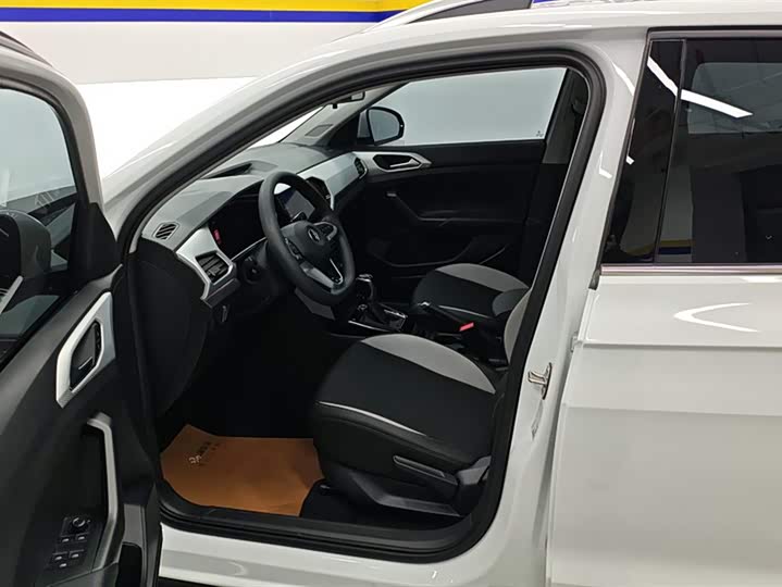 Фото 9 - Volkswagen Tacqua