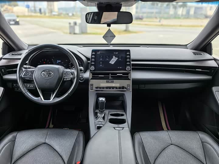 Фото 7 - Toyota Avalon