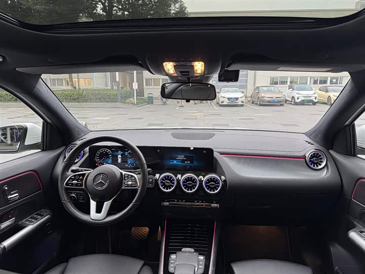 Фото 8 - Mercedes-Benz GLA-Class