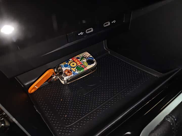 Фото 9 - Volkswagen Tayron X