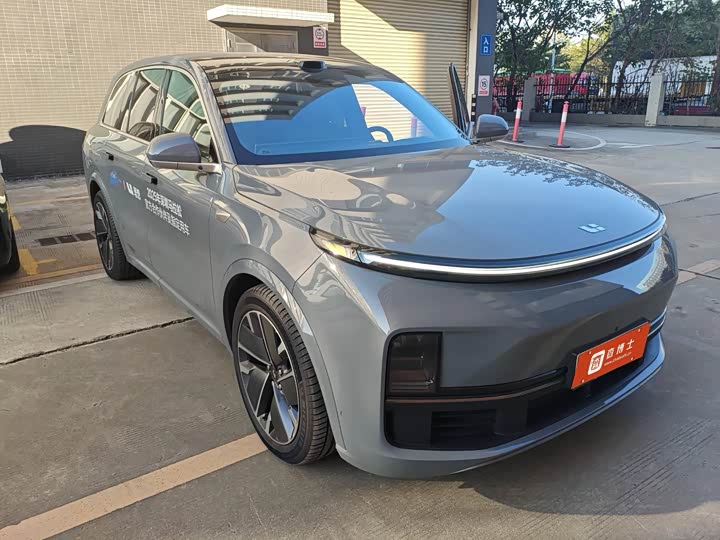 Фото 2 - LiXiang L8