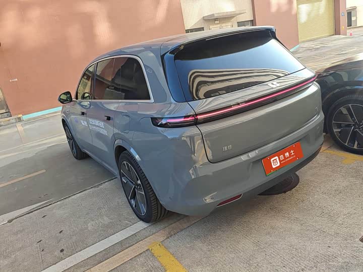 Фото 7 - LiXiang L8