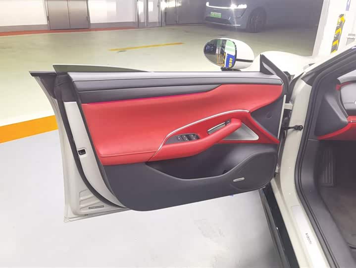 Фото 7 - Xiaomi SU7