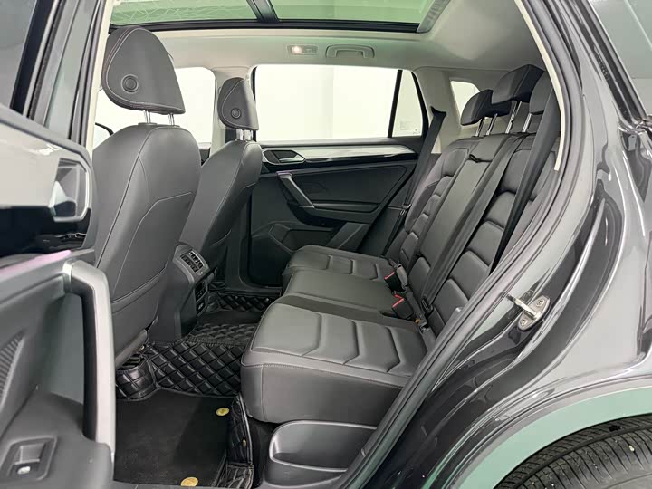 Фото 7 - Volkswagen Tayron