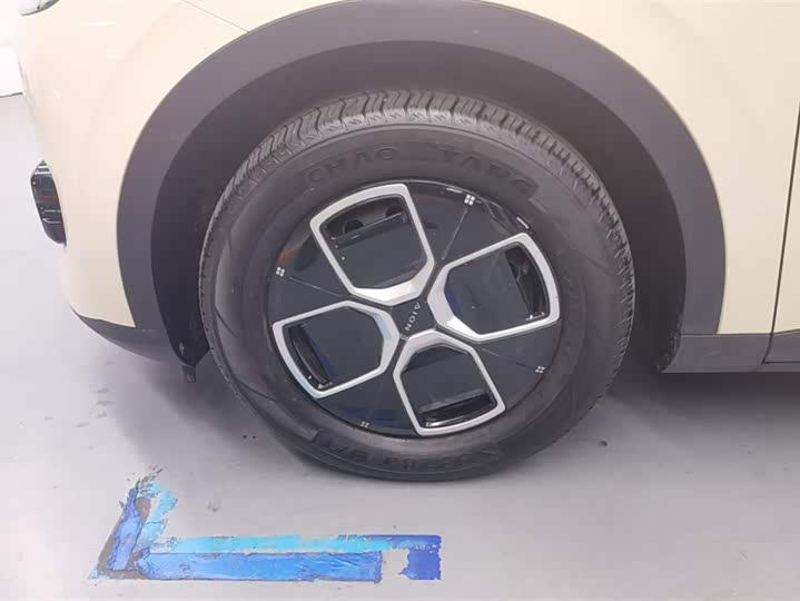 Фото 6 - GAC Aion UT